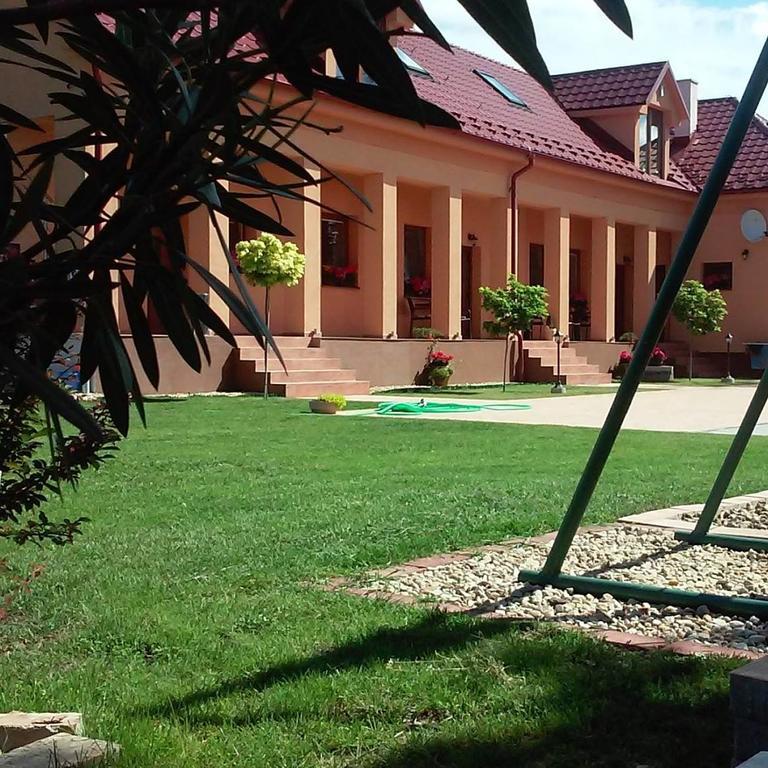 Vila Maria Rapovce Экстерьер фото